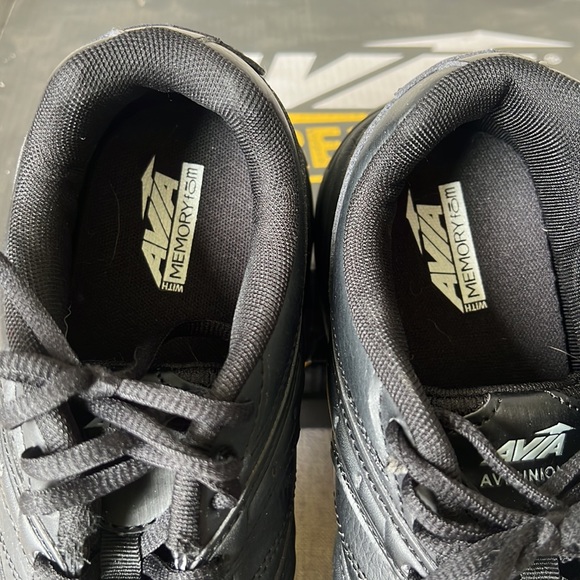 Avis slip resistant memory foam shoe - Picture 3 of 7